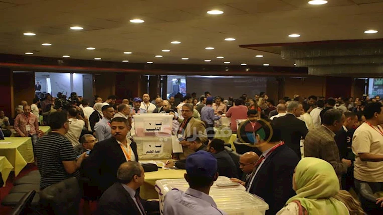 بالصور.. بدء فرز الأصوات في انتخابات التجديد النصفي بنقابة الصحفيين