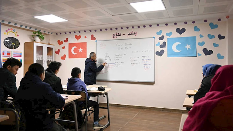 القبارصة الأتراك يحتجون على أسلمة تركيا للنظام التعليمي