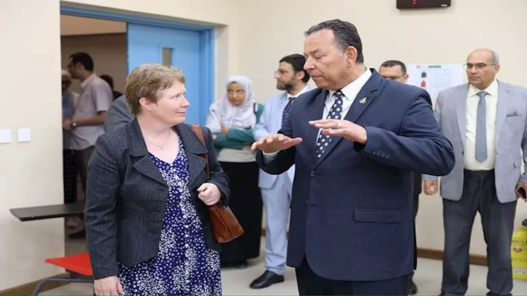 وفد جامعة نوتنجهام يشيد بالمستوى الأكاديمي بجامعة المنصورة الجديدة