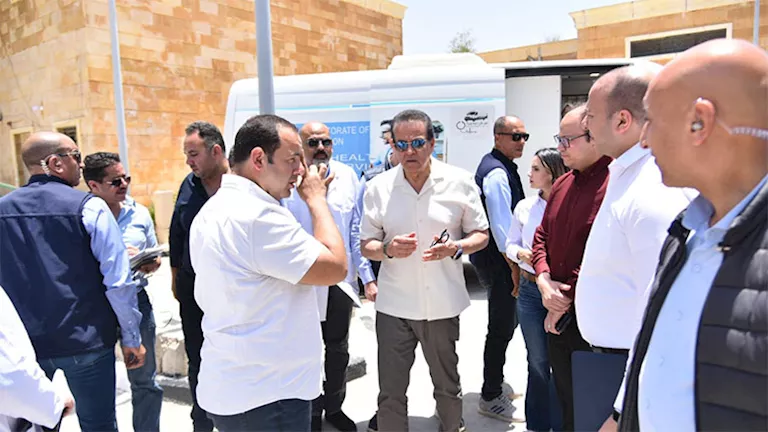 جولة لوزير الصحة بمستشفىي الحمام ومارينا.. ماذا قال؟