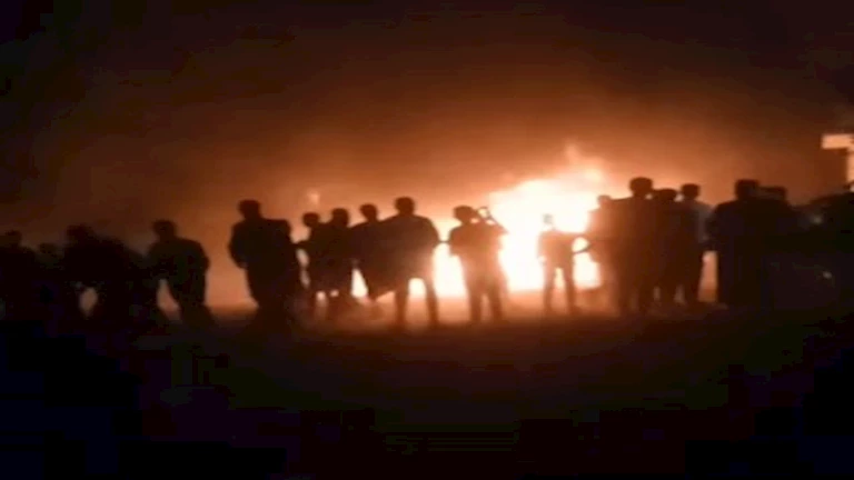 السيطرة على حريق هائل بمحطة وقود في المنيا (صور)