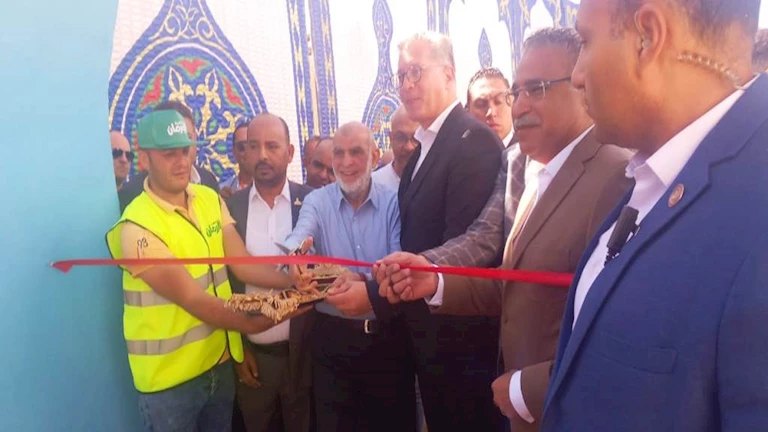 وزير البترول يسلم 30 منزلا لأهالى قرية الطوناب بأسوان -صور