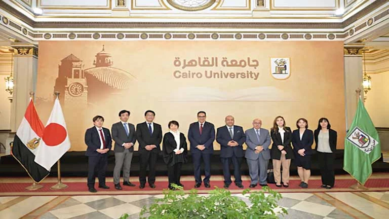 رئيس جامعة القاهرة يستقبل وزيرة التعليم والثقافة اليابانية.. تفاصيل
