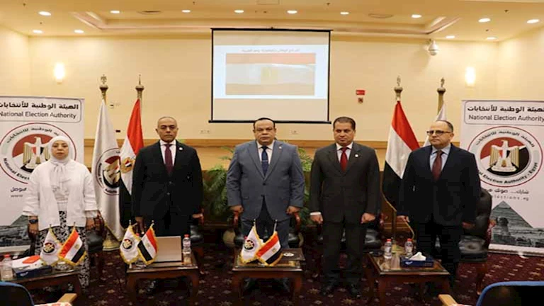 “الشباب في قلب المشهد السياسي”.. ندوة تثقيفية بالهيئة الوطنية للانتخابات | صور