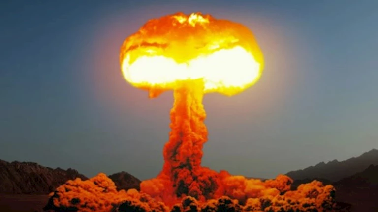 من الهند وباكستان إلى إسرائيل وإيران.. صراعات نووية محتملة وأمن عالمي مُهدد