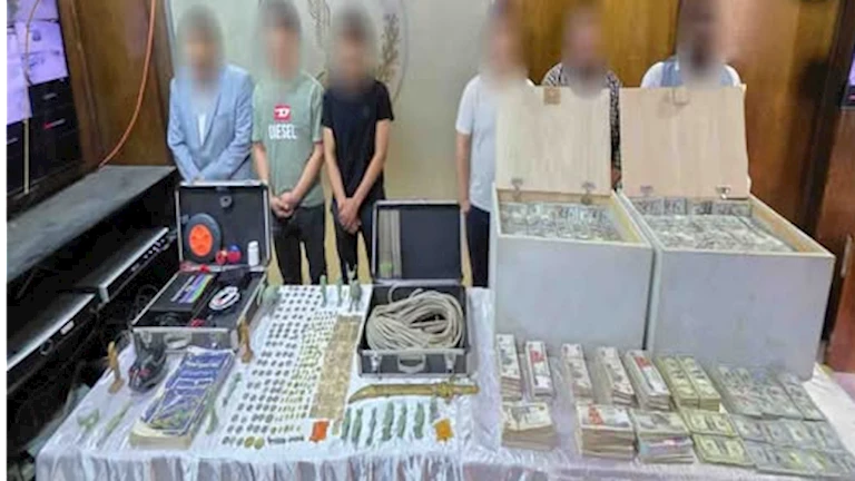 عصابة آثار وهمية تخدع الضحايا بذهب وتماثيل مقلدة في القاهرة