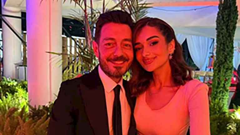 ملك أحمد زاهر توجه رسالة لوالدها.. والأخير يرد (صور)