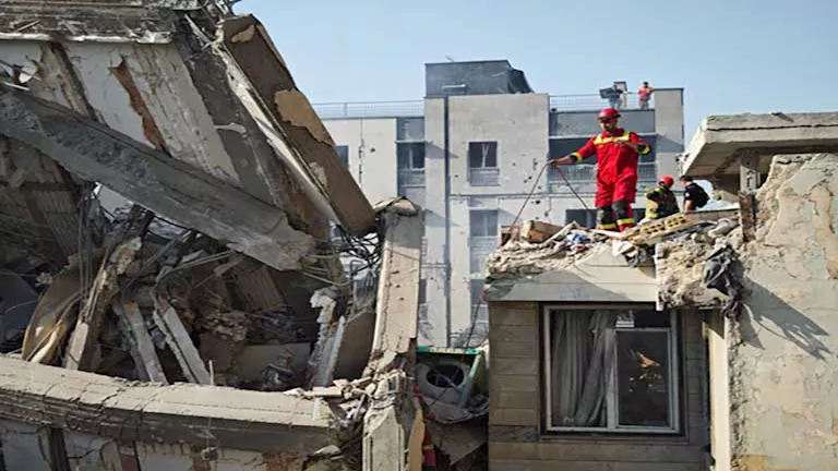 ما هي المواقع التي استهدفتها الغارات الجوية الإسرائيلية في إيران