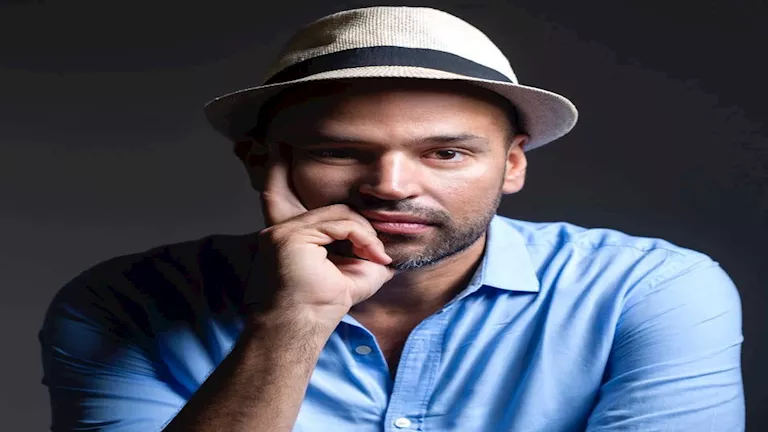 أبو يطرح أولى أغنيات ألبومه “توبة” بعنوان “أحلى حاجة”.. (فيديو)