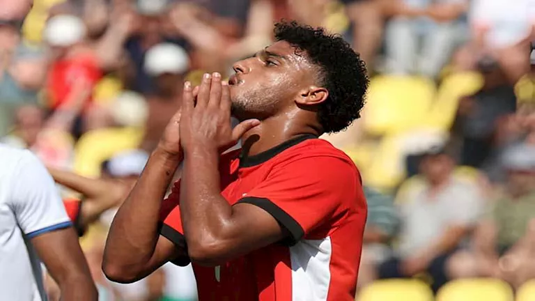 شرطان للرحيل.. ثلاثة أندية تتنافس على أسامة فيصل