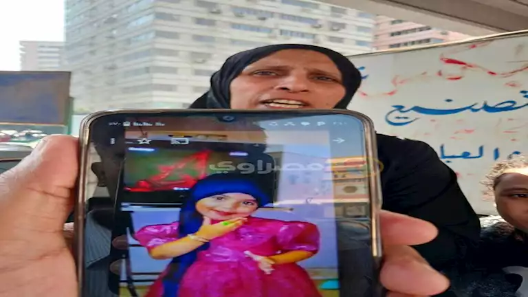 الطفلة ساجدة