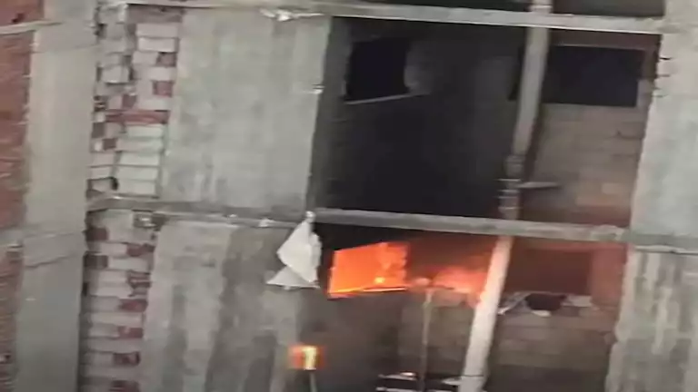 حريق يلتهم شقة سكنية في طهطا بسوهاج (صور)