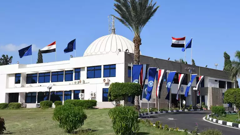 نادي العاملين بجامعة قناة السويس ينعى الطفلة جنات ويوقف النشاط مؤقتًا