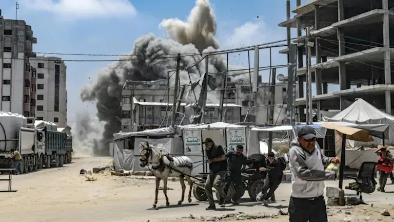 استشهاد 10 فلسطينيين في غارات إسرائيلية على قطاع غزة