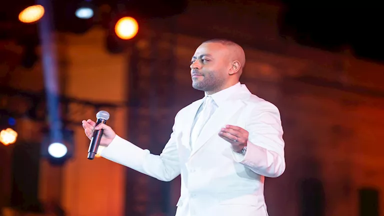 قبل حفله الغنائي في موازين.. تامر عاشور يوجه رسالة لـ جمهوره