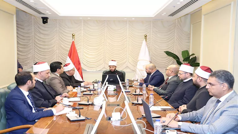 وزير الأوقاف يجتمع بمديري المديريات الإقليمية لمتابعة سير العمل