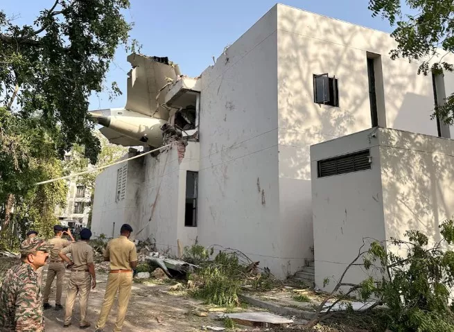 صورة 6 حادث طائرة