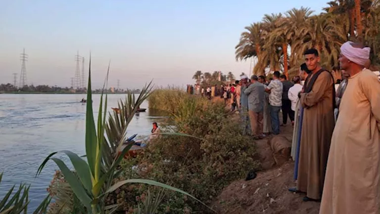“عيالي”.. صرخة أم غرقت بحثًا عن أطفالها في نيل أسيوط (فيديو)