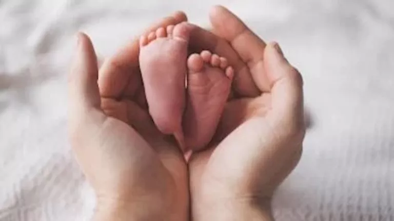 وفقًا لقانون الطفل.. تعرف على خطوات تسليم الرضيع المفقود