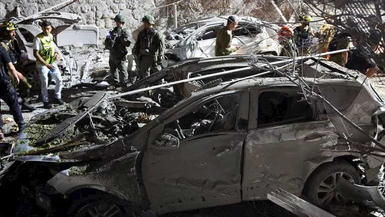 إيران تبلغ أمريكا وفرنسا وبريطانيا بتوسيع الهجمات على إسرائيل