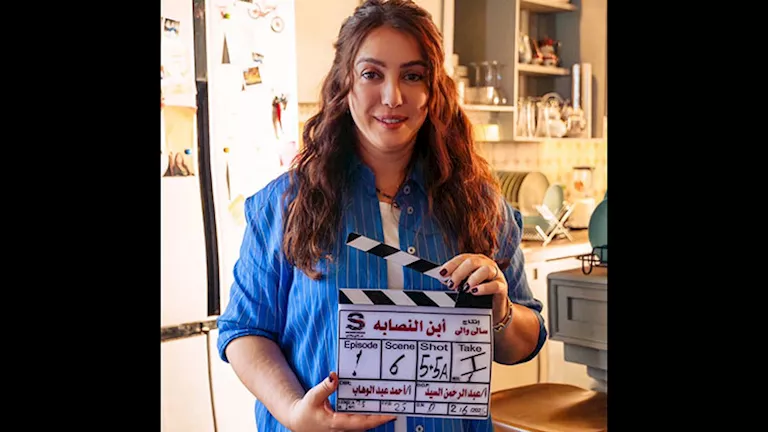 كندة علوش تستعد لتصوير كواليس مسلسل ابن النصابة”