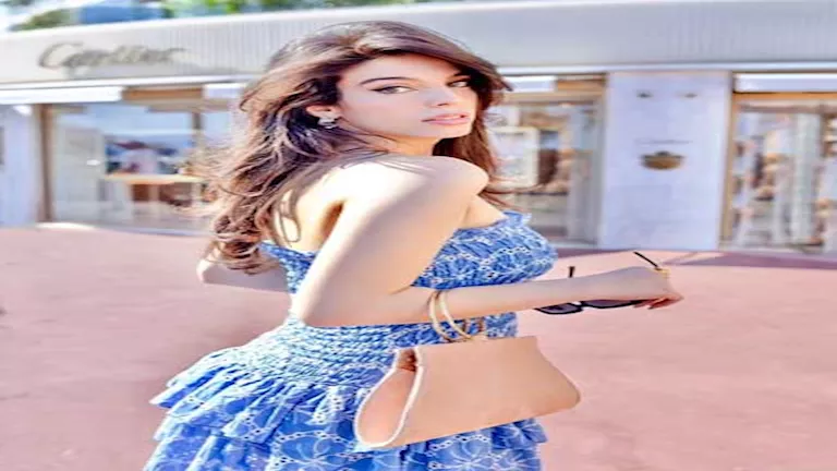 جلسة تصوير جريئة لـ صولا عمر في فرنسا.. والجمهور يغازلها