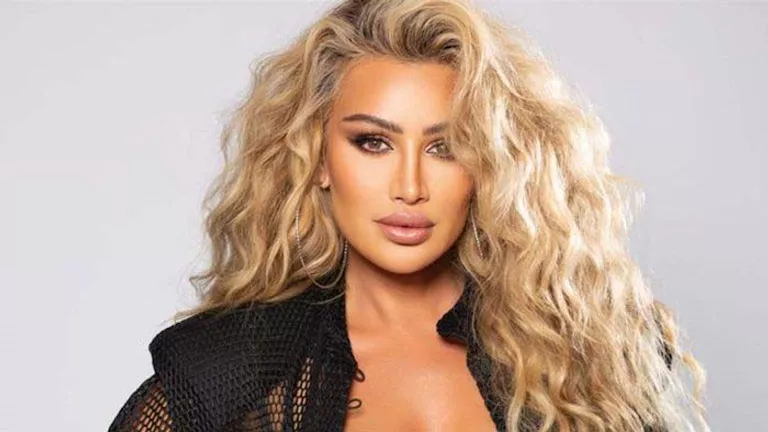 أظافر مرعبة ومكياج جريء.. مايا دياب بإطلالة خارج الصندوق