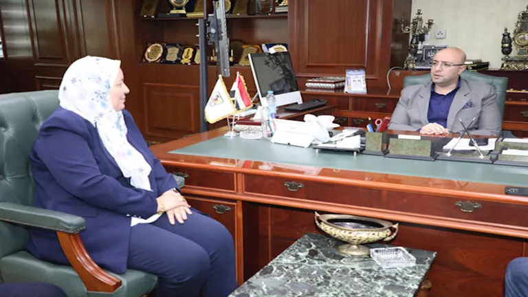 قرار عاجل من محافظ بني سويف بعد رسوب طلاب الشهادة الإعدادية بمدرس