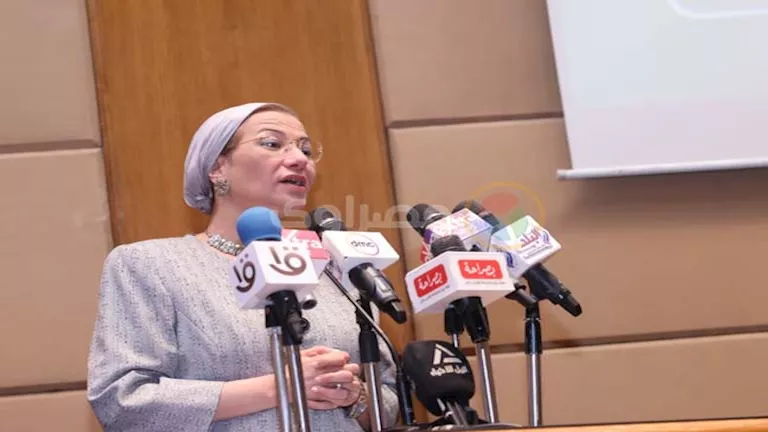 وزيرة البيئة تكشف استراتيجيات الحكومة للتعامل مع التغيرات المناخية