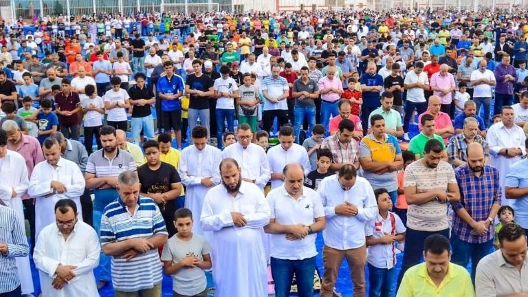 6.19 دقيقة بالقاهرة.. مواقيت صلاة عيد الأضحى 2025 في محافظات الجمهورية