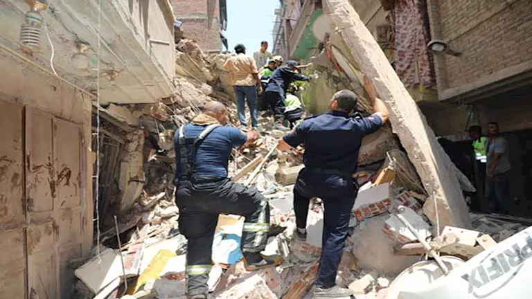 60 دقيقة أنقذت حياته.. حكاية عامل نجا من الموت مع ترزي بحادث حدائق الق