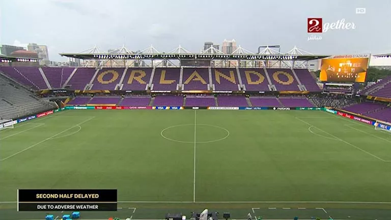 أزمة توقف مباراة بنفيكا وأوكلاند سيتي في مونديال الأندية