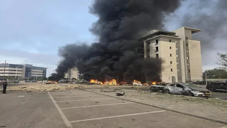 إسرائيل تتهم إيران باستخدام “ذخائر عنقودية” في هجماتها