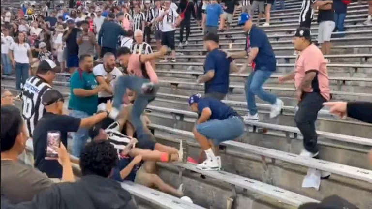 داس على رأسه.. حادث مأساوي في إحدى مباريات كأس العالم للأندية