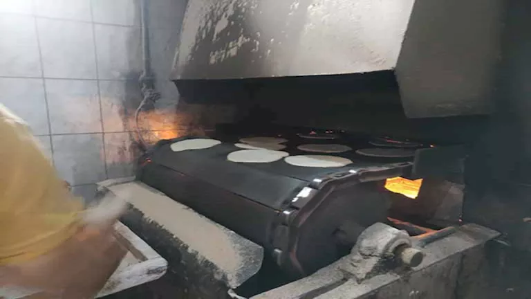 حملات تموينية مكثفة على المخابز والأسواق في القليوبية – صور