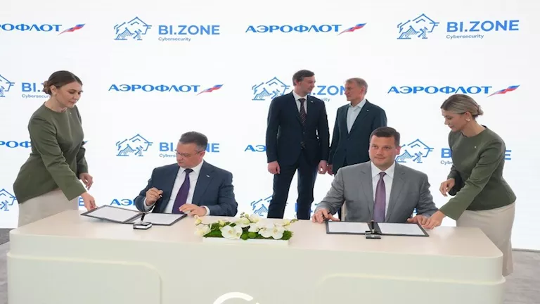 توقيع 1060 اتفاقيات بقيمة 6.3 تريليون روبل خلال منتدى بطرسبورج