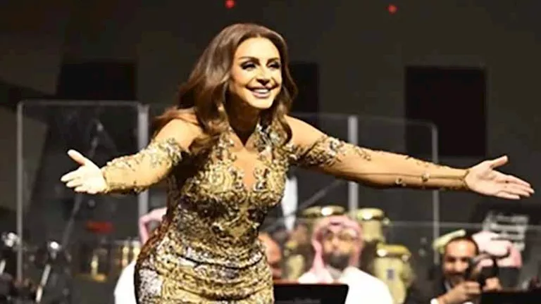 “صحتها زي الفل”محمود سعد يكشف تطورات حالة لـ أنغام وموعد خروجها من الم