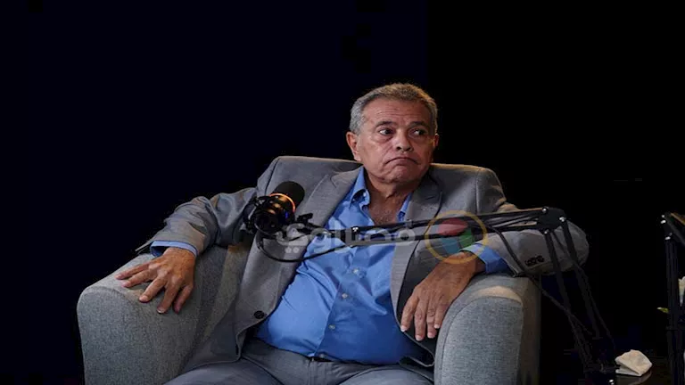 رهائن السفارة الأمريكية.. توفيق عكاشة يكشف سر توقعه لحرب إيران- فيديو