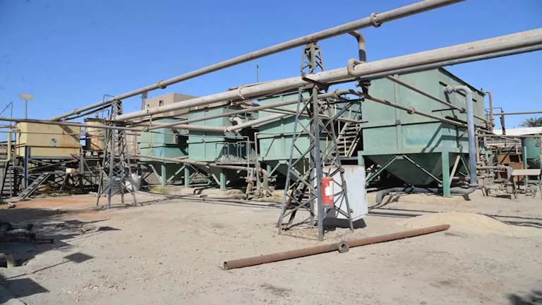 مصرع عامل وإصابة اثنين في انفجار غلاية بخار داخل مصنع بأسيوط