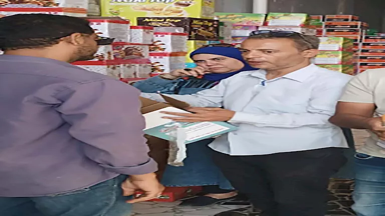 تواريخ إنتاج مستقبلية.. ضبط آلاف المنتجات المغشوشة في بني سويف