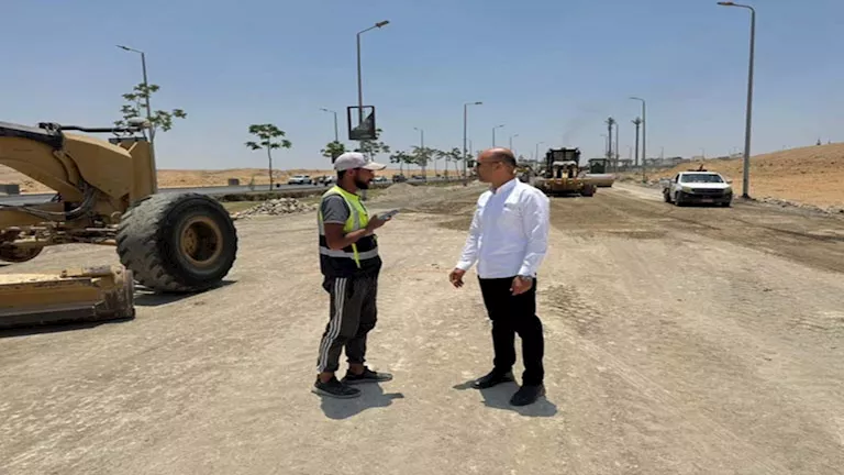 رئيس جهاز مدينة القاهرة الجديدة يتفقد أعمال تطوير محور التسعين الشمالي