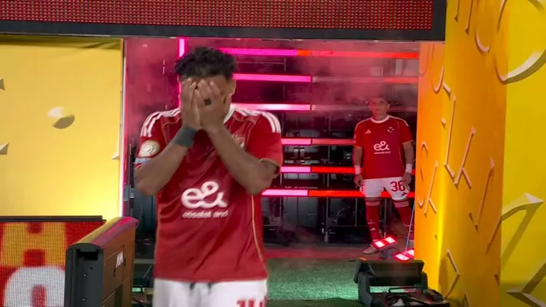 “يمتلك 4 عروض بينهم البنك”.. مفاجأة مدوية بشأن رحيل الشحات عن الأهلي