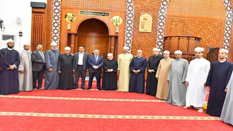 محافظ أسيوط يشهد احتفالات العام الهجري الجديد بمسجد البقلي – صور