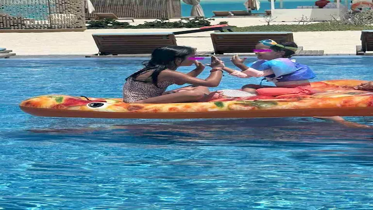 10 صور من استمتاع رونالدو وعائلته عطلتهما في السعودية