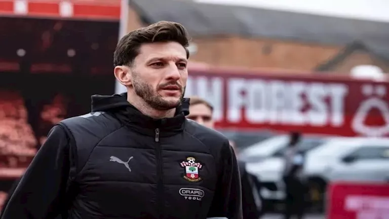 نجم ليفربول السابق يُعلن اعتزال كرة القدم بعد مسيرة دامت عقدين