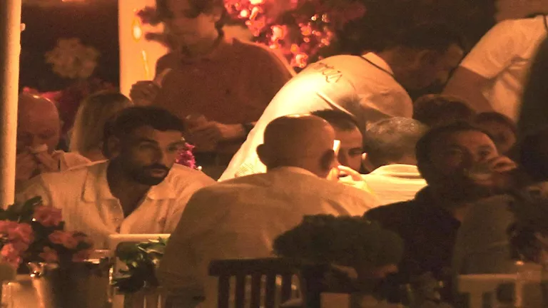 تقرير تركي يكشف صدمة بسبب تكلفة وجبة عشاء محمد صلاح (صور)