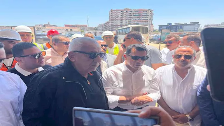 وزير الرياضة يتفقد مشروع إنشاء استاد النادي المصري الجديد – صور