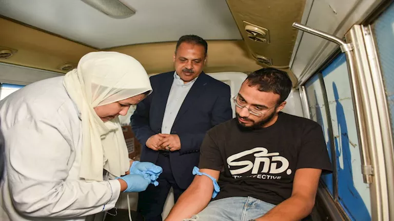 احتفالًا بيومه العالمي.. الشرقية تطلق حملة “تبرعك بالدم حياة” (صور)