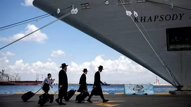 “بلدنا يُنتزع منا”.. قلق في قبرص من تنامي ملكية الإسرائيليين للعقارات