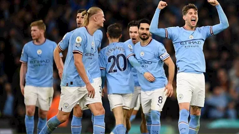 جوارديولا يكشف قائمة مانشستر سيتي المشاركة بدوري أبطال أوروبا